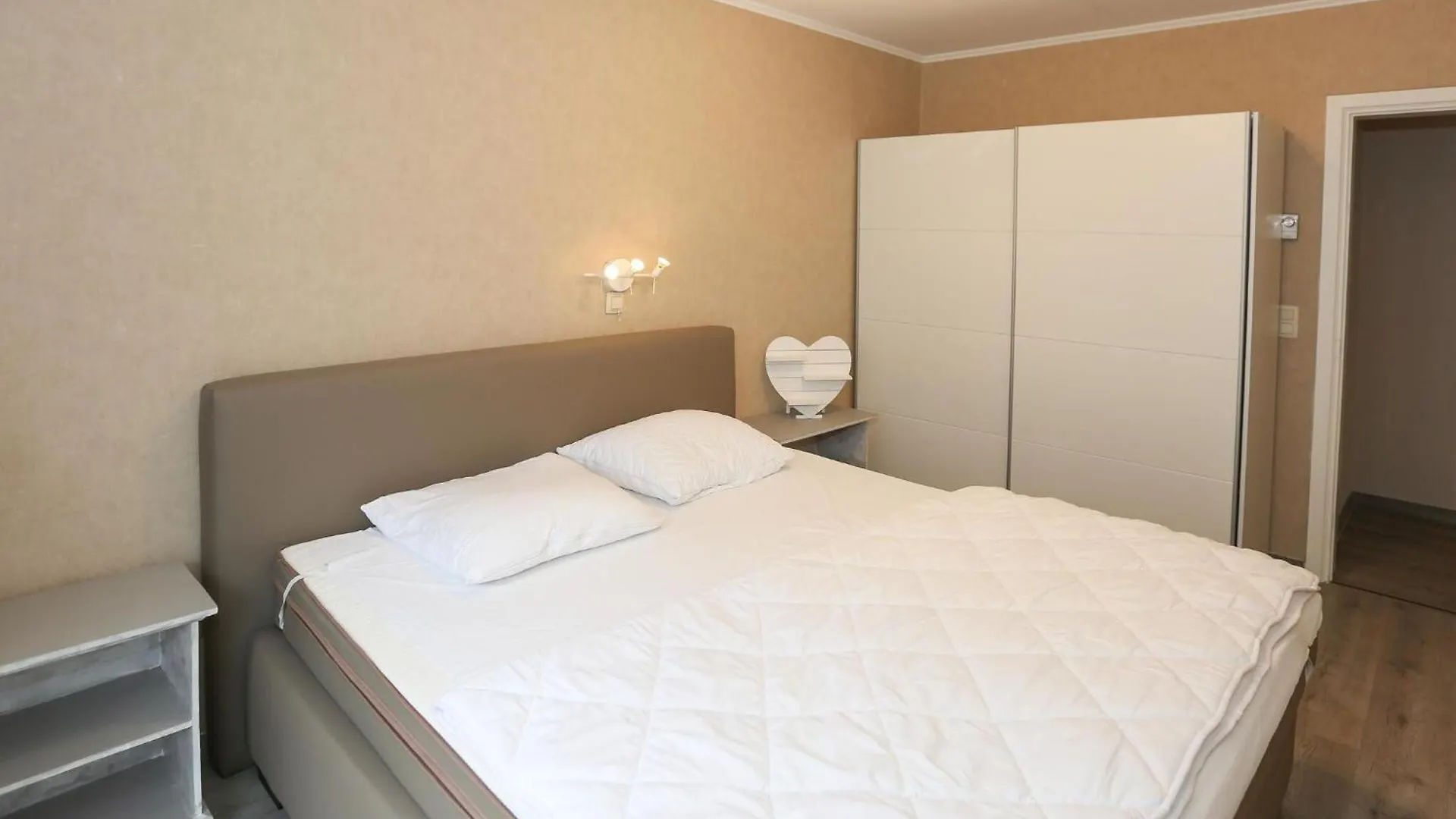 Decuman Spacious Family Apartment In Middelkerke