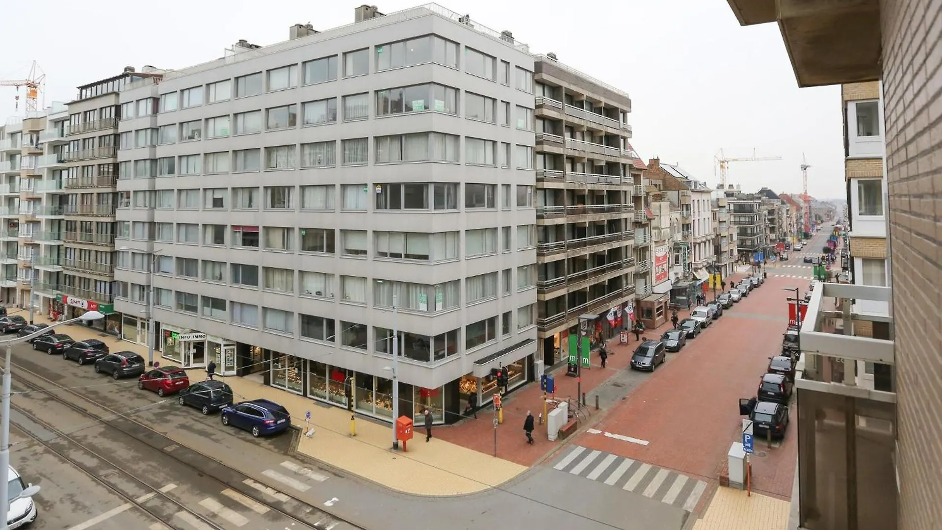 Decuman Spacious Family Apartment In Middelkerke