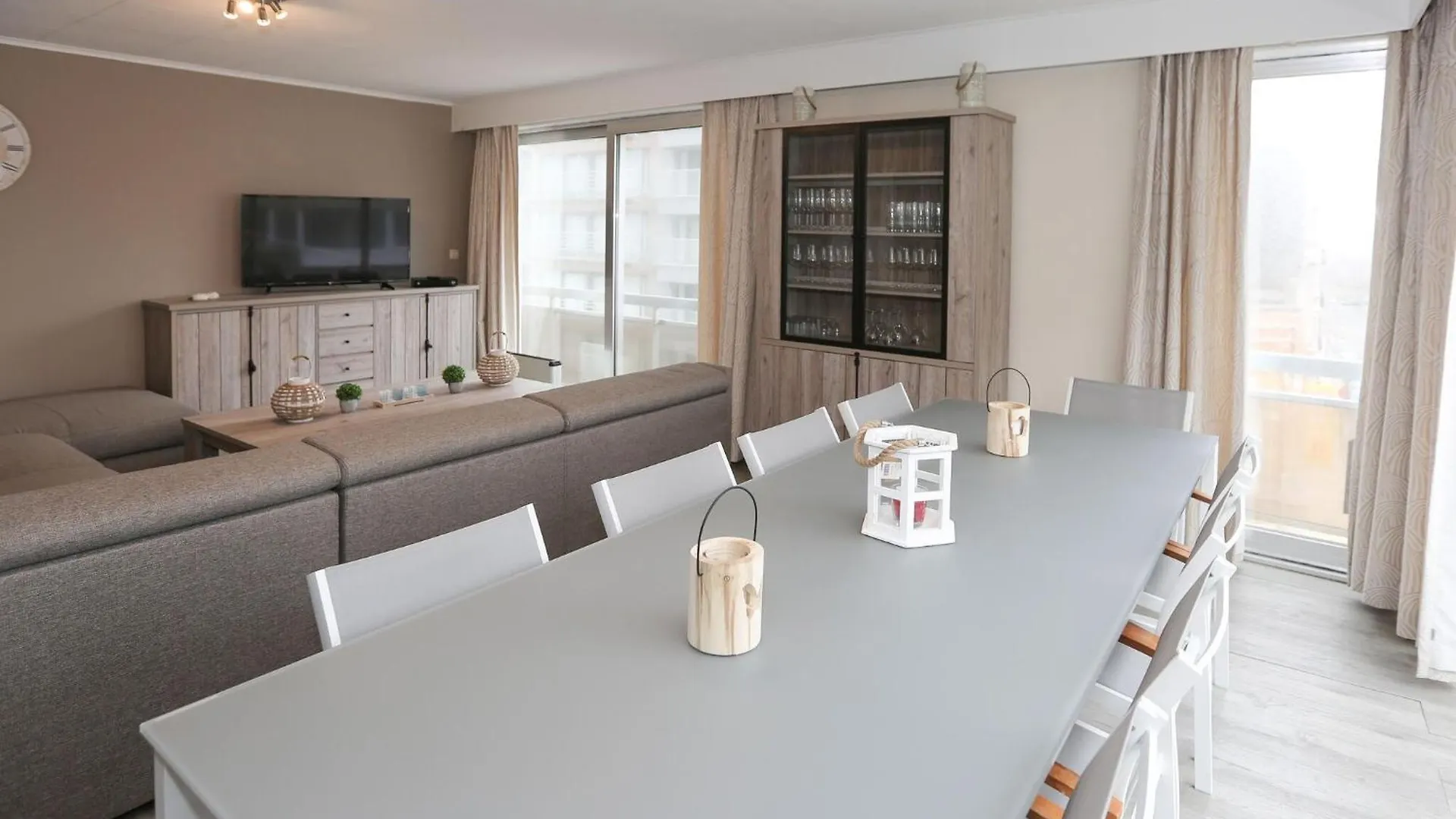 Decuman Spacious Family Apartment In Middelkerke