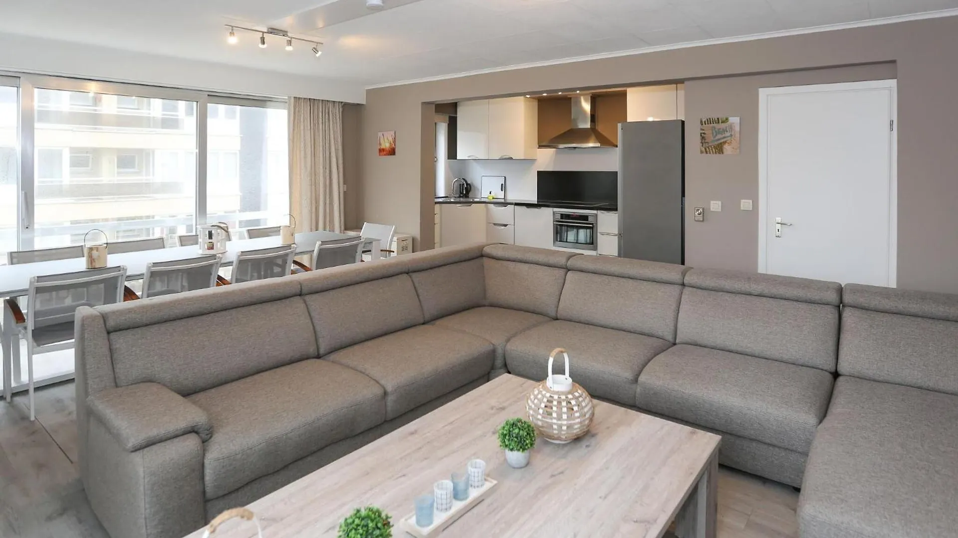 Decuman Spacious Family Apartment In Middelkerke
