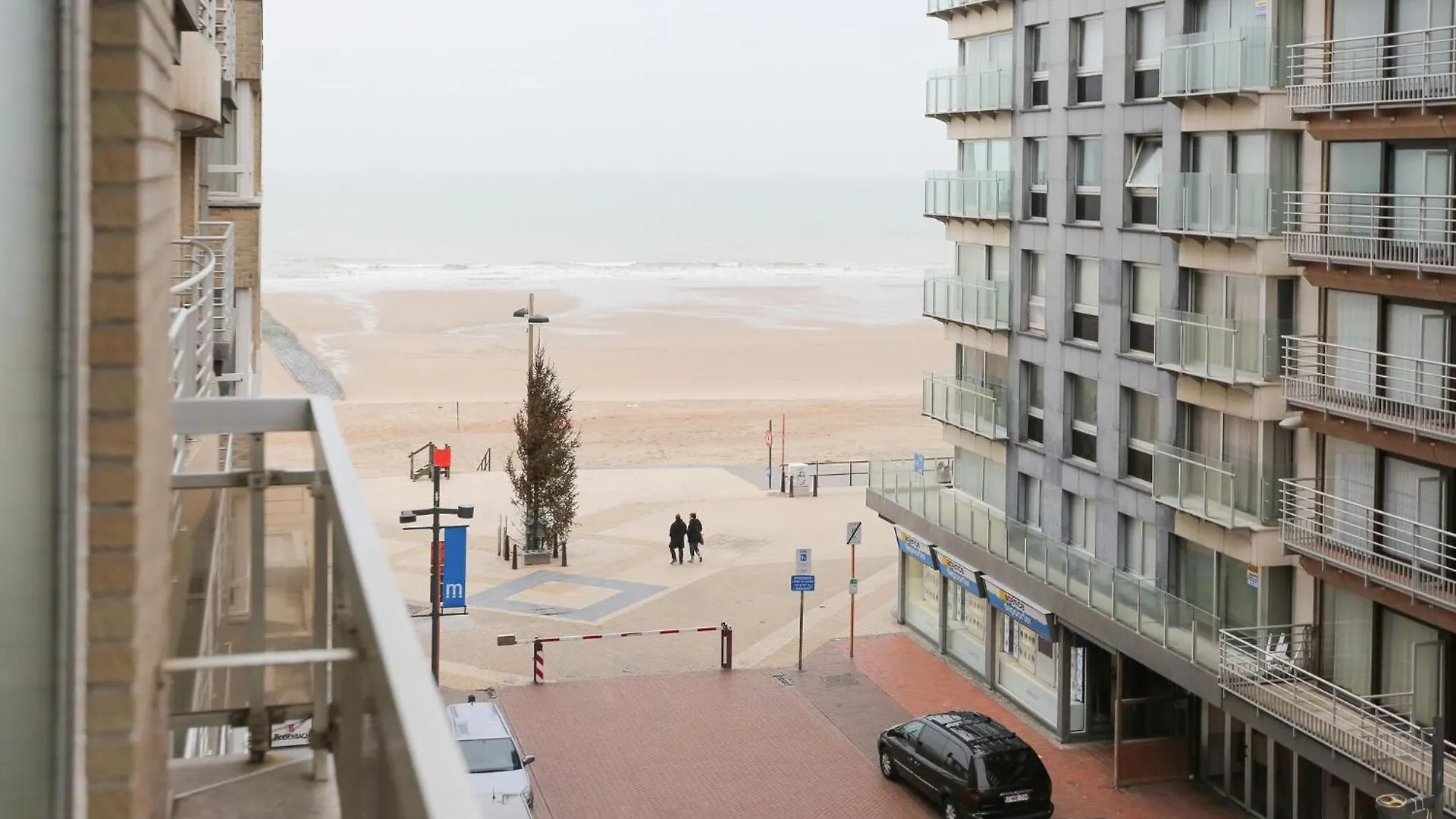 Decuman Spacious Family Apartment In Middelkerke Belgium