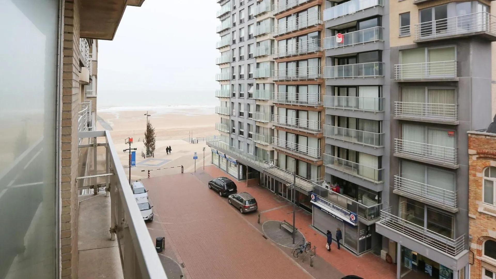 Decuman Spacious Family Apartment In Middelkerke Belgium